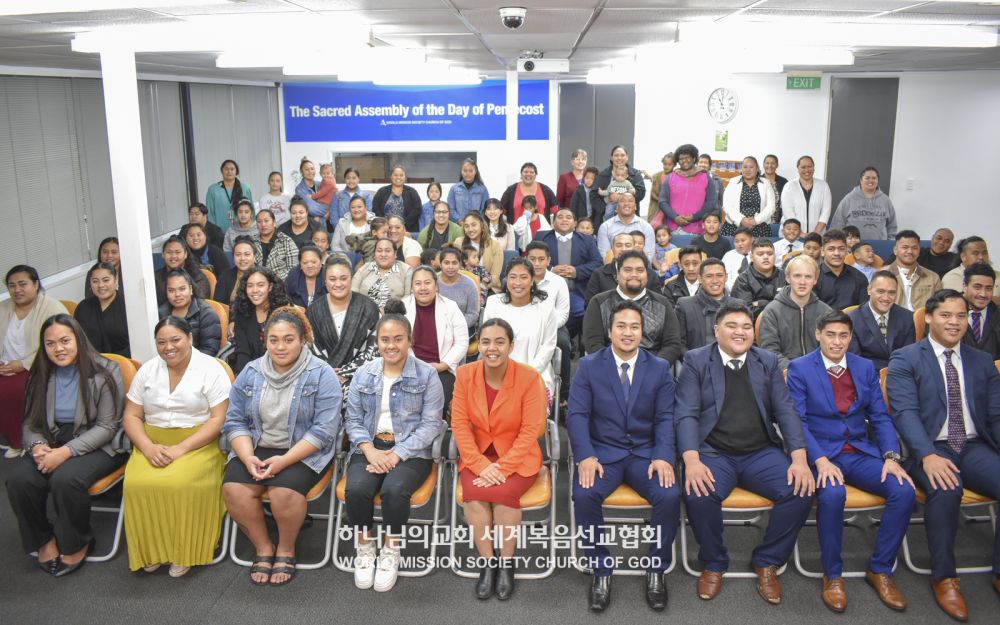 Members of the 4th Church of God in Auckland, New Zealand