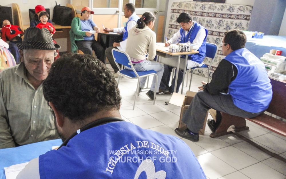 화산 이재민돕기 무료 이·미용 및 의료 봉사(에콰도르 과야킬교회)