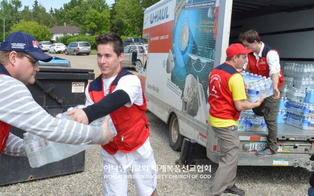 앨버타주 하이리버 수재민 구호물품지원
