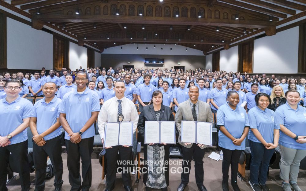 캘리포니아 주립대학에서 열린 ASEZ 범죄예방 포럼