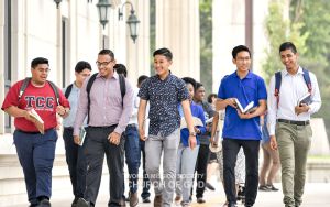 하나님의 교회-대학생 성도.jpg