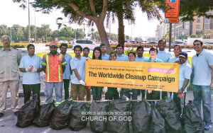 아랍에미리트 두바이 하나님의 교회-전 세계 지구환경정화운동.jpg