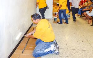 엘살바도르 산살바도르 산라파엘 국립병원 응급실 페인트칠 봉사.jpg