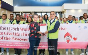 남아프리카공화국-케이프타운-벨빌 전-세계-유월절사랑-생명사랑 1378차 헌혈릴레이.jpg