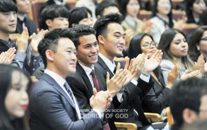 ASEZ-기후변화대응 토크콘서트-참석자 모습(해외 대학생).jpg